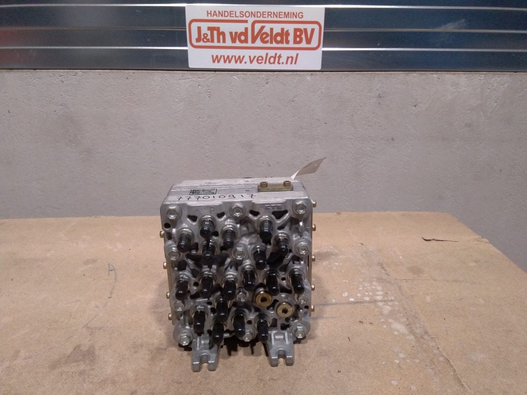 Hitachi 4718275 - 4661021 - Клапан: фото 1 Hitachi 4718275 - 4661021 - Клапан: фото 1