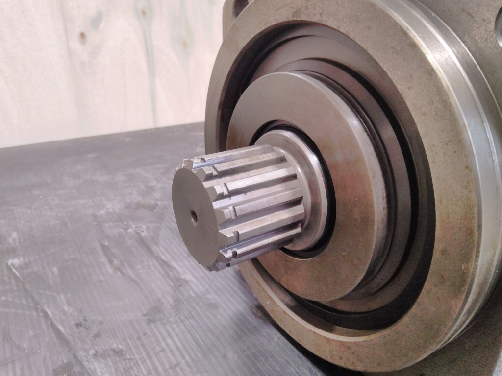 Hitachi HPV145 - 9260886 - Гидравлический насос для Строительной техники: фото 3 Hitachi HPV145 - 9260886 - Гидравлический насос для Строительной техники: фото 3