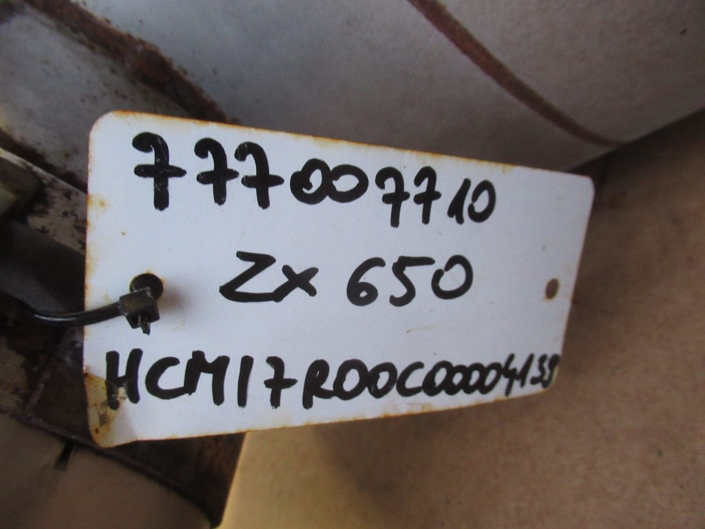 Hitachi ZX650LCH - - Глушитель для Строительной техники: фото 4 Hitachi ZX650LCH - - Глушитель для Строительной техники: фото 4