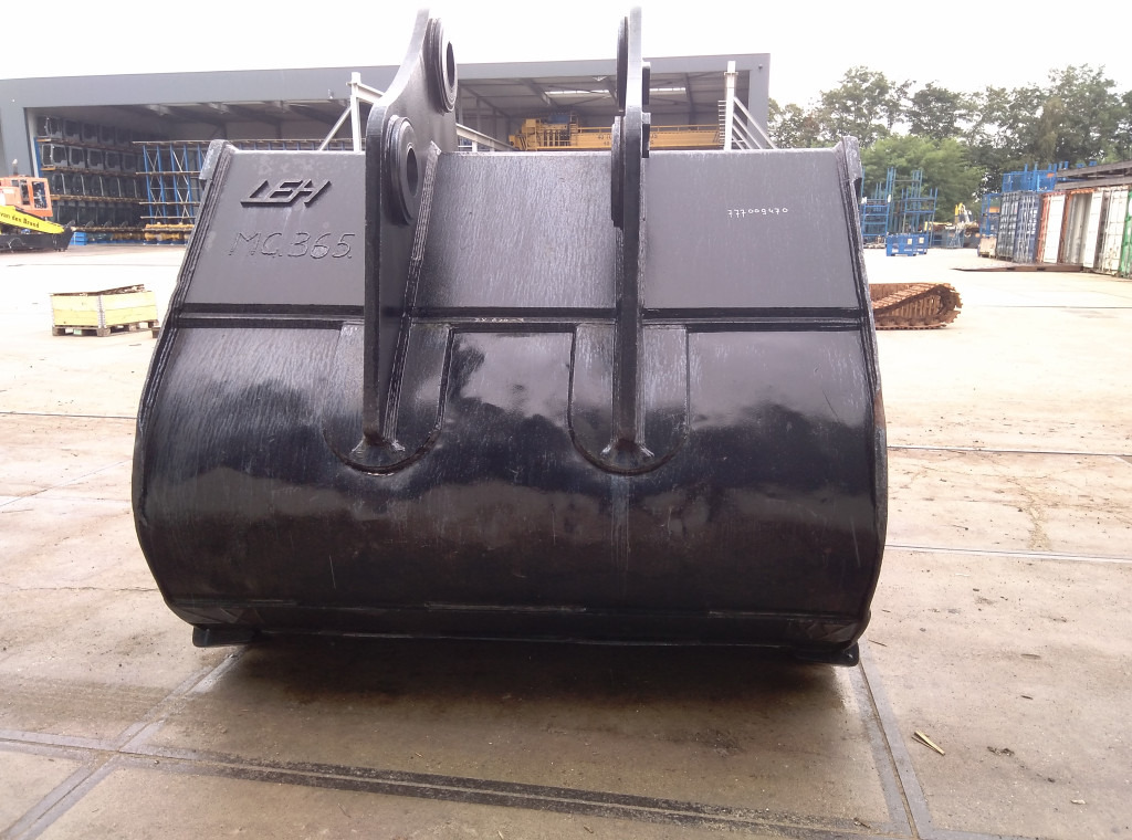 Hitachi ZX670-3 - - Ковш для экскаватора: фото 3 Hitachi ZX670-3 - - Ковш для экскаватора: фото 3