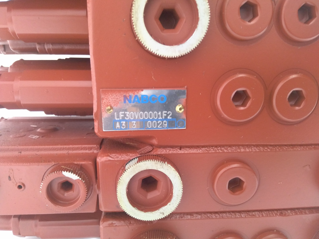 Nabco LF30V00001F2 - Гидравлический клапан для Строительной техники: фото 1 Nabco LF30V00001F2 - Гидравлический клапан для Строительной техники: фото 1
