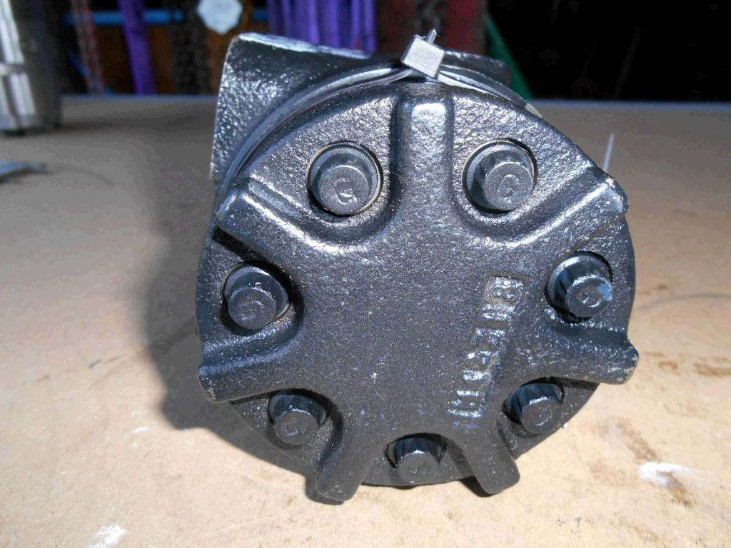 New Holland 4403248 - 4229316 - Гидравлический мотор для Строительной техники: фото 3 New Holland 4403248 - 4229316 - Гидравлический мотор для Строительной техники: фото 3