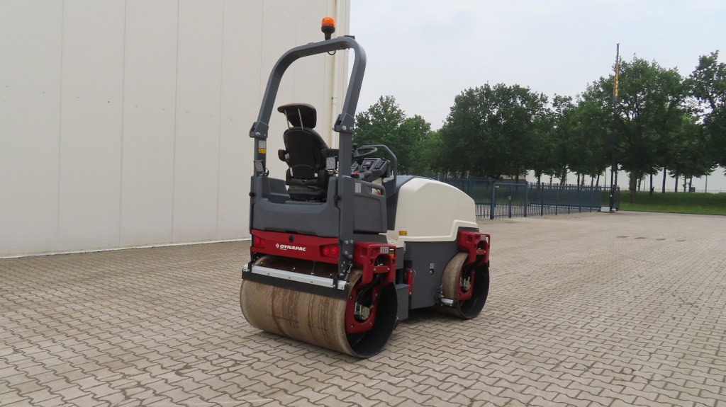 Dynapac CC1200 VI - Дорожный каток: фото 2 Dynapac CC1200 VI - Дорожный каток: фото 2