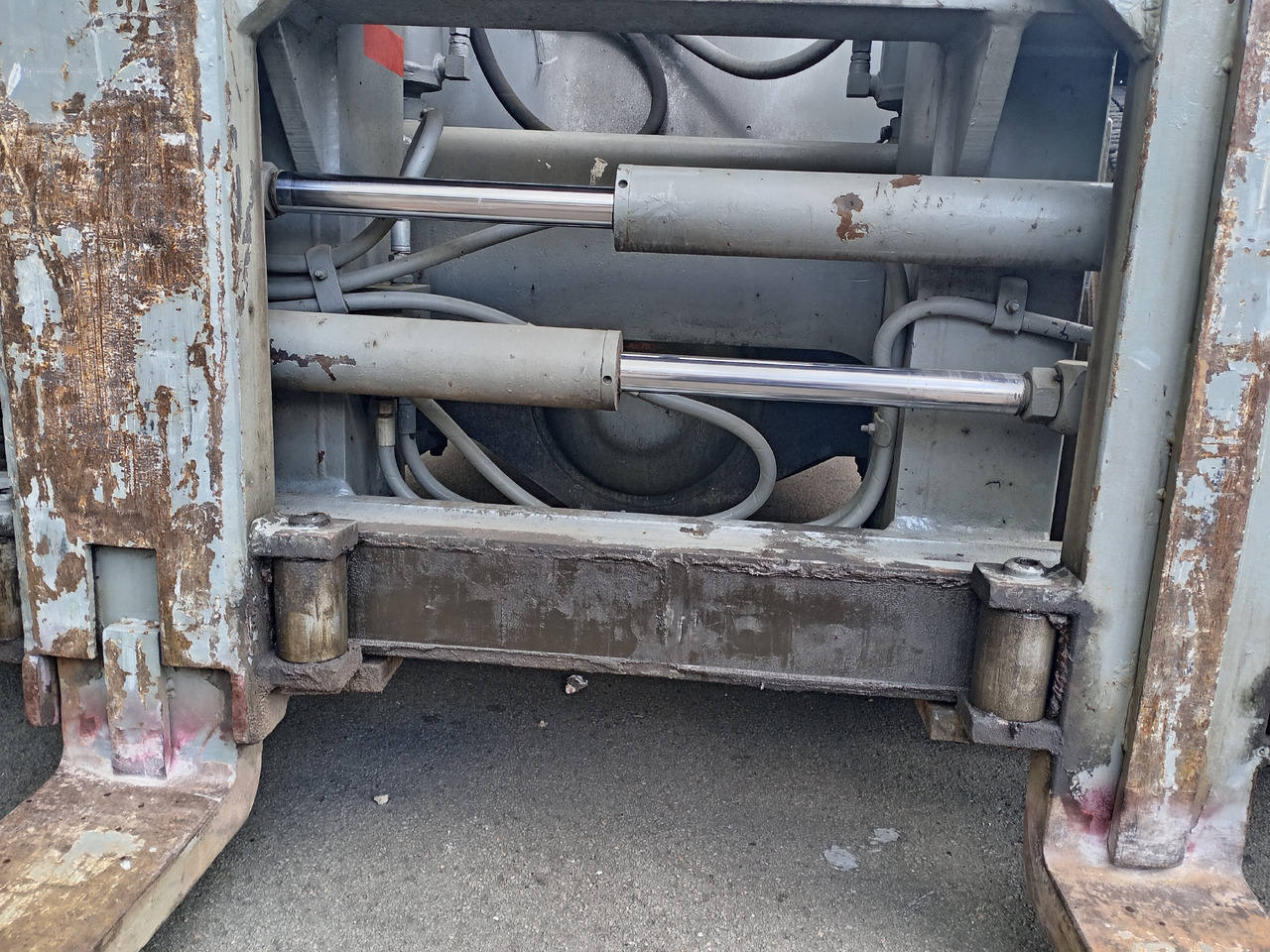 SVETRUCK Schwerlastgabelstapler 1060-30 - Дизельный погрузчик: фото 5 SVETRUCK Schwerlastgabelstapler 1060-30 - Дизельный погрузчик: фото 5