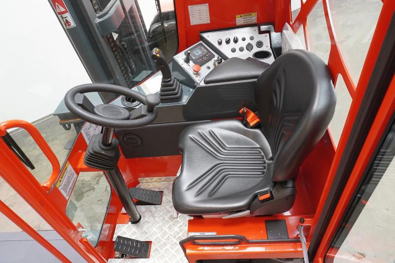 Combilift C4000 - Четырехсторонний погрузчик: фото 3 Combilift C4000 - Четырехсторонний погрузчик: фото 3