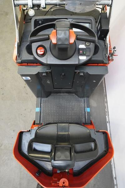 Linde P 50 C 1190 - Складской тягач: фото 3 Linde P 50 C 1190 - Складской тягач: фото 3