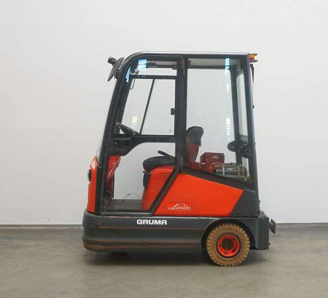 Linde P 60 Z 126 - Складской тягач: фото 4 Linde P 60 Z 126 - Складской тягач: фото 4