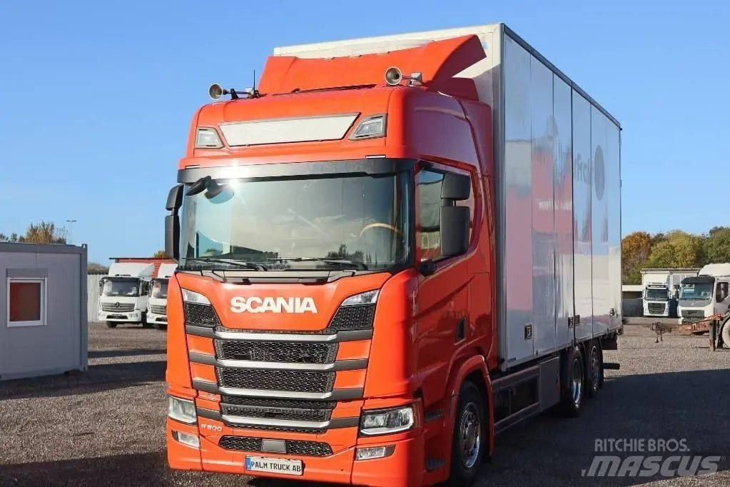 Scania R500B 6X2*4 NB Serie 6202 - Грузовик с закрытым кузовом: фото 1 Scania R500B 6X2*4 NB Serie 6202 - Грузовик с закрытым кузовом: фото 1