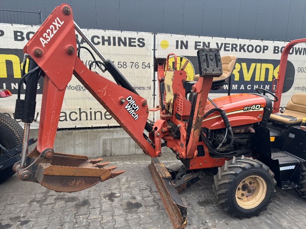 Ditch Witch RT 40 - Траншеекопатель: фото 2 Ditch Witch RT 40 - Траншеекопатель: фото 2