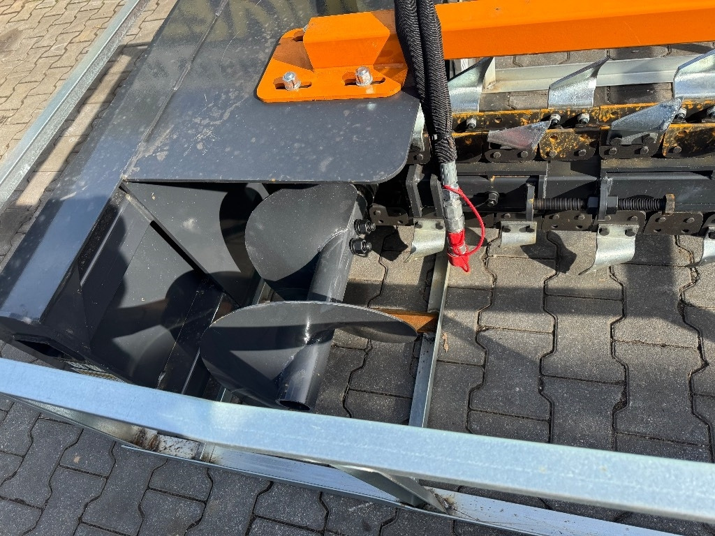 Wolverine TRC 12 -48 H - Траншеекопатель: фото 2 Wolverine TRC 12 -48 H - Траншеекопатель: фото 2