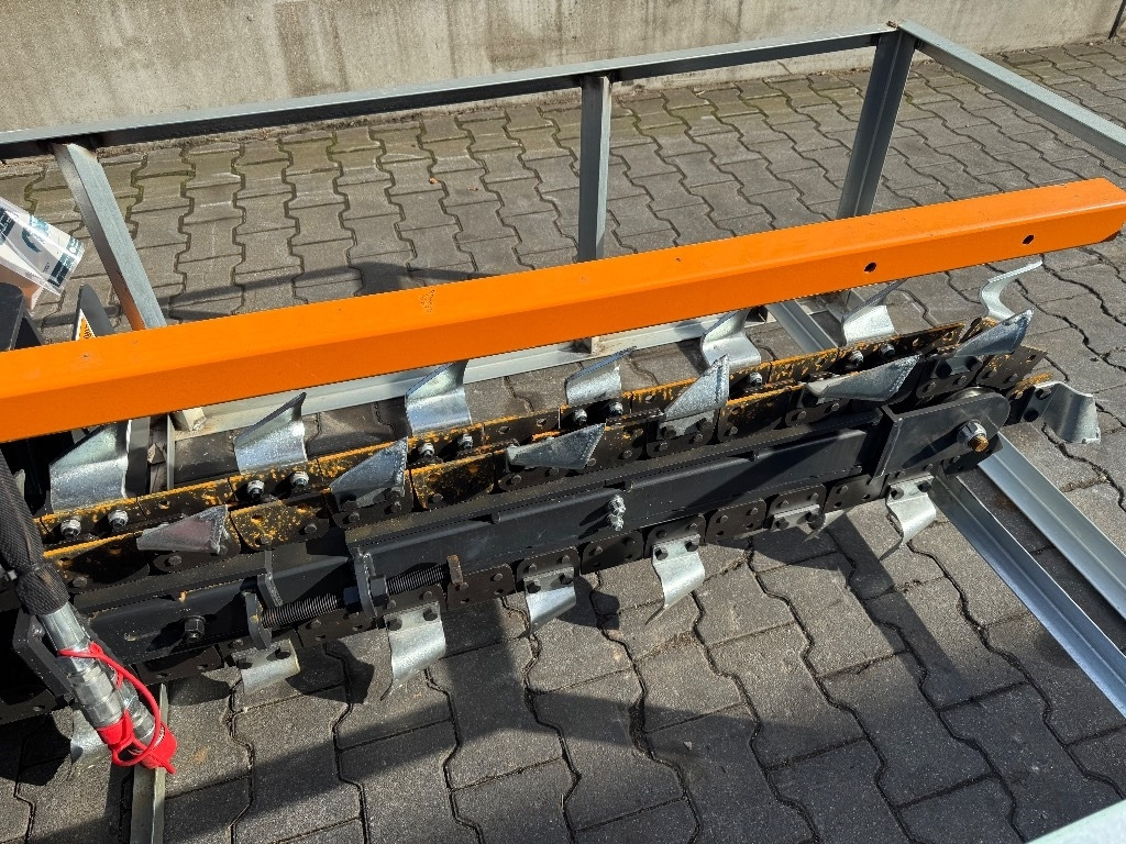 Wolverine TRC 12 -48 H - Траншеекопатель: фото 3 Wolverine TRC 12 -48 H - Траншеекопатель: фото 3