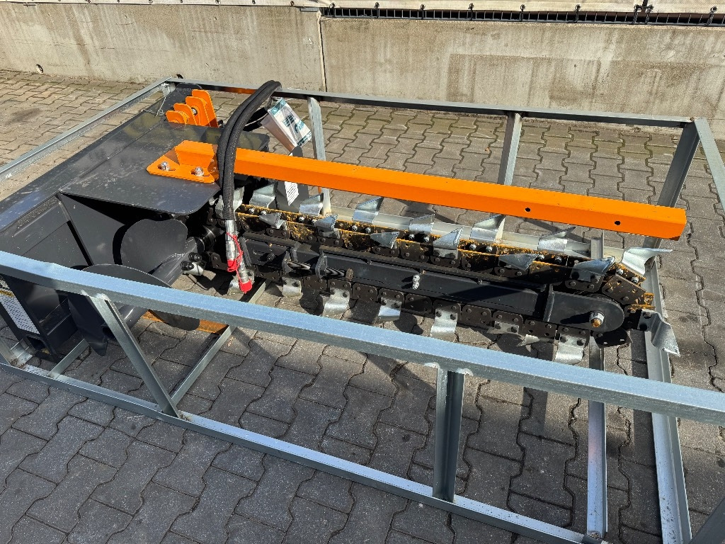 Wolverine TRC 12 -48 H - Траншеекопатель: фото 1 Wolverine TRC 12 -48 H - Траншеекопатель: фото 1