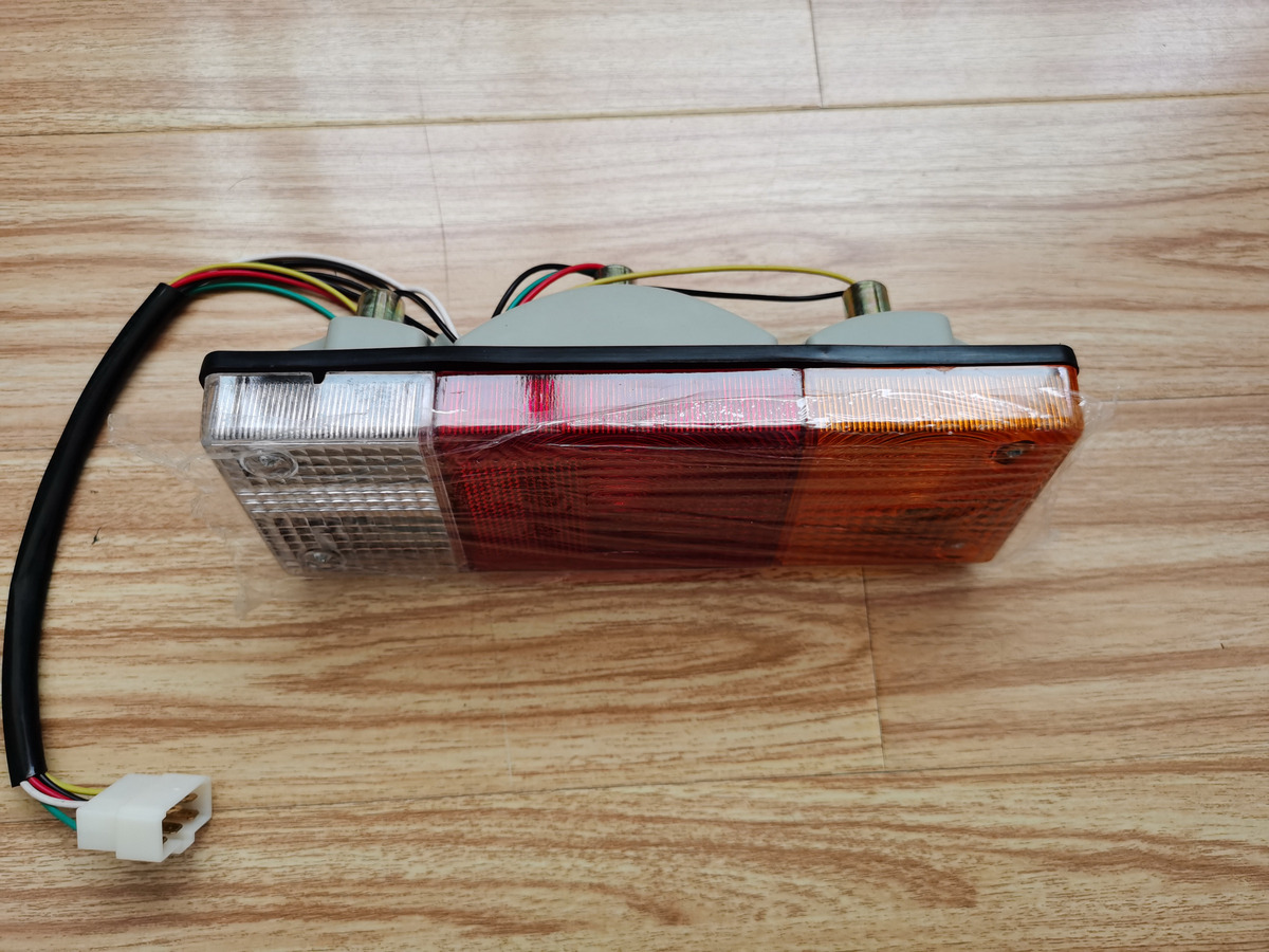 Qingdao Promising Rear Combination Light for China Loader - Задний фонарь для Колёсных погрузчиков: фото 3 Qingdao Promising Rear Combination Light for China Loader - Задний фонарь для Колёсных погрузчиков: фото 3