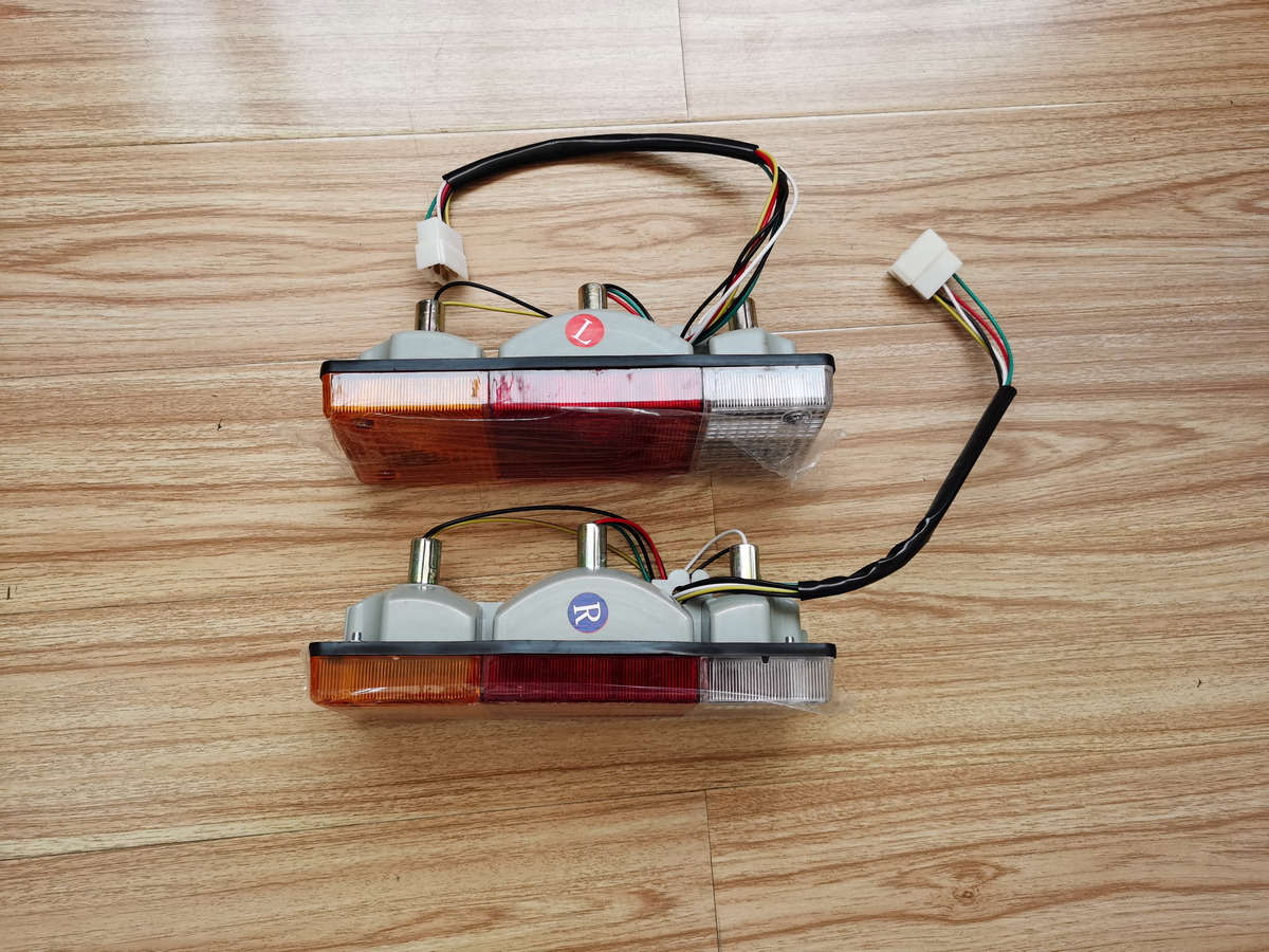 Qingdao Promising Rear Combination Light for China Loader - Задний фонарь для Колёсных погрузчиков: фото 1 Qingdao Promising Rear Combination Light for China Loader - Задний фонарь для Колёсных погрузчиков: фото 1