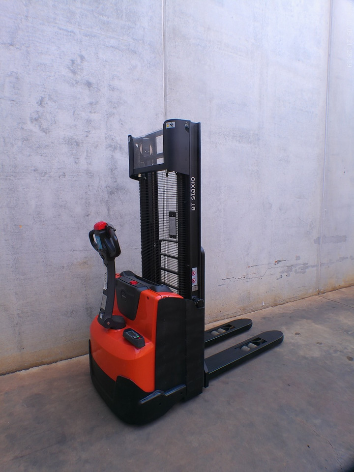 BT SWE 100 - Штабелер: фото 3 BT SWE 100 - Штабелер: фото 3