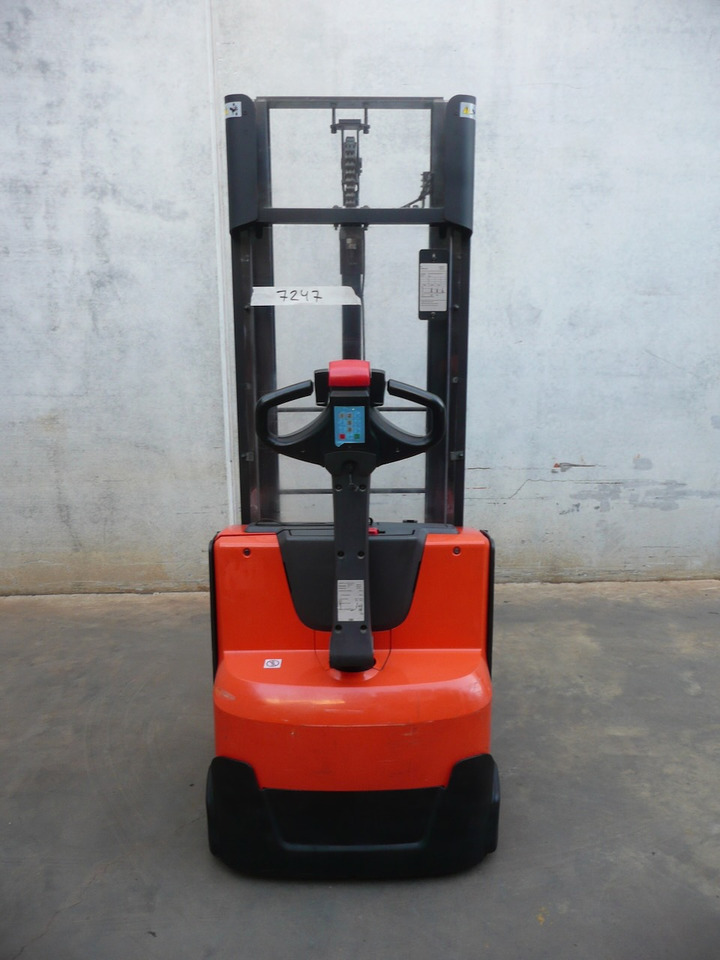 BT SWE 100 - Штабелер: фото 5 BT SWE 100 - Штабелер: фото 5