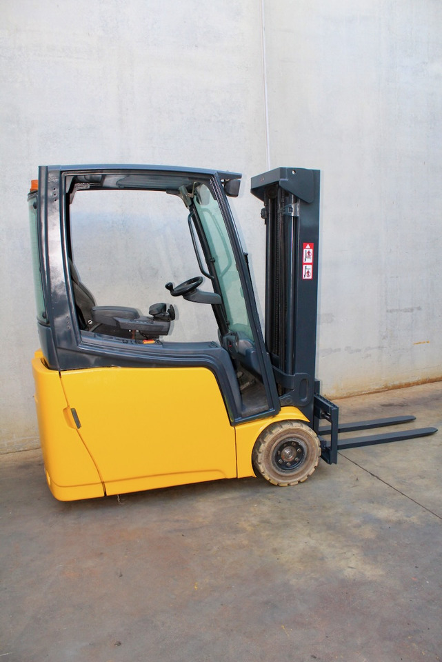 Jungheinrich EFG 216k 450 DZ - Электропогрузчик: фото 2 Jungheinrich EFG 216k 450 DZ - Электропогрузчик: фото 2