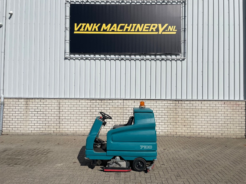 TENNANT 7100 - Поломоечная машина: фото 1 TENNANT 7100 - Поломоечная машина: фото 1