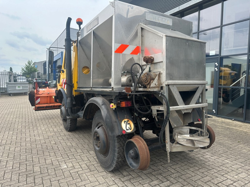 Снегоуборочная машина Unimog U1400 Rail: фото 10