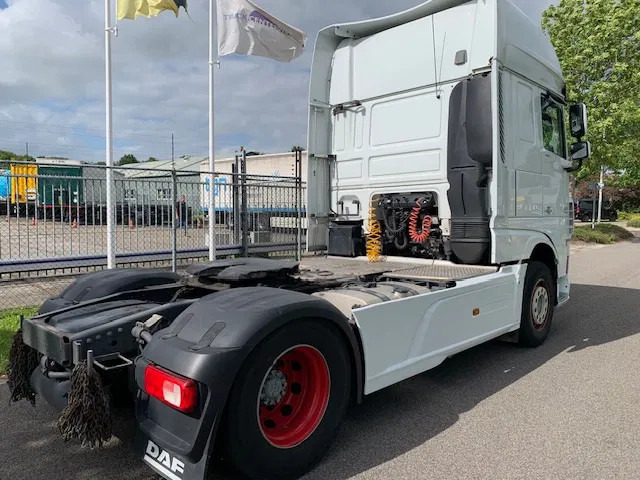 DAF XF 440 FT Euro6 SSC standairco 2 tanks TuV 09-2025 - Тягач: фото 5 DAF XF 440 FT Euro6 SSC standairco 2 tanks TuV 09-2025 - Тягач: фото 5