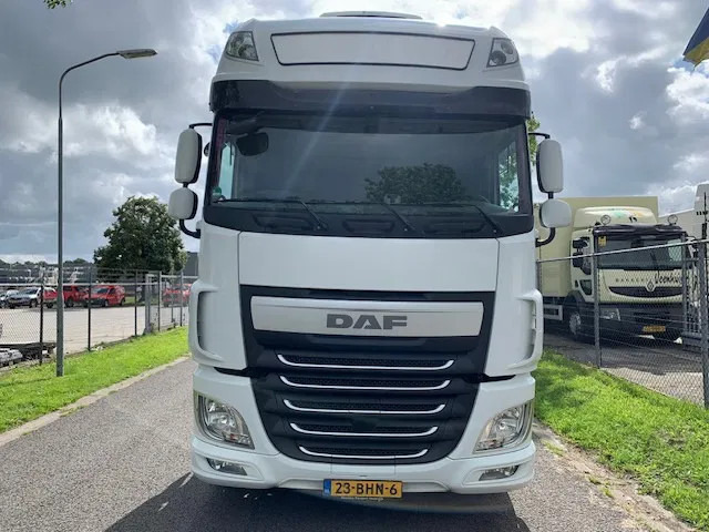 DAF XF 440 FT Euro6 SSC standairco 2 tanks TuV 09-2025 - Тягач: фото 2 DAF XF 440 FT Euro6 SSC standairco 2 tanks TuV 09-2025 - Тягач: фото 2