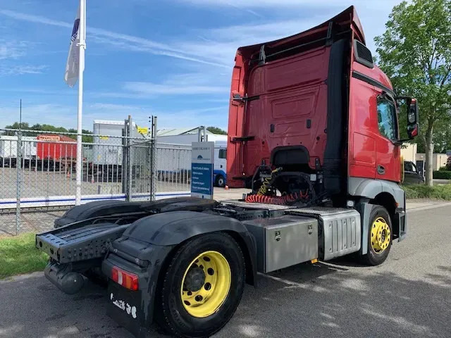 Mercedes-Benz Actros 1840 Euro 6 streamspace - Тягач: фото 5 Mercedes-Benz Actros 1840 Euro 6 streamspace - Тягач: фото 5