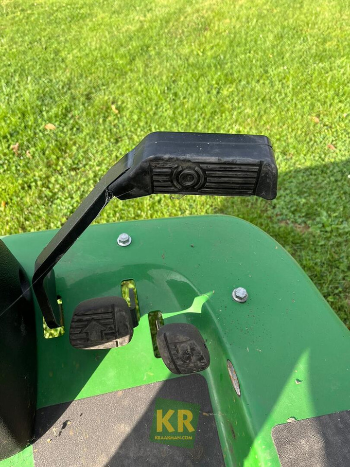 1580 John Deere - Газонокосилка: фото 5 1580 John Deere - Газонокосилка: фото 5