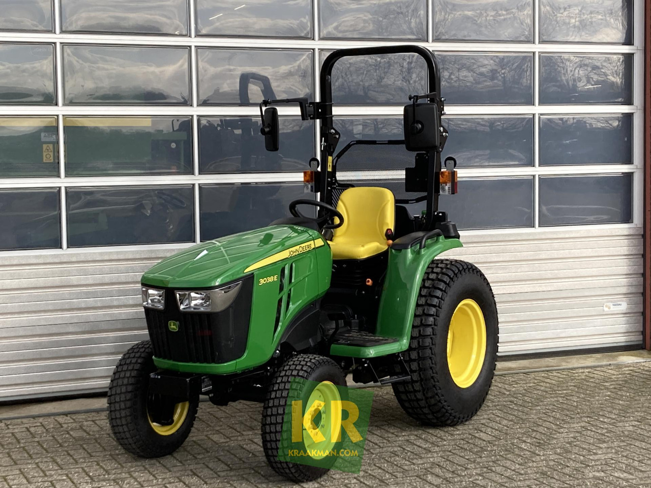 3038E John Deere - Минитрактор: фото 5 3038E John Deere - Минитрактор: фото 5