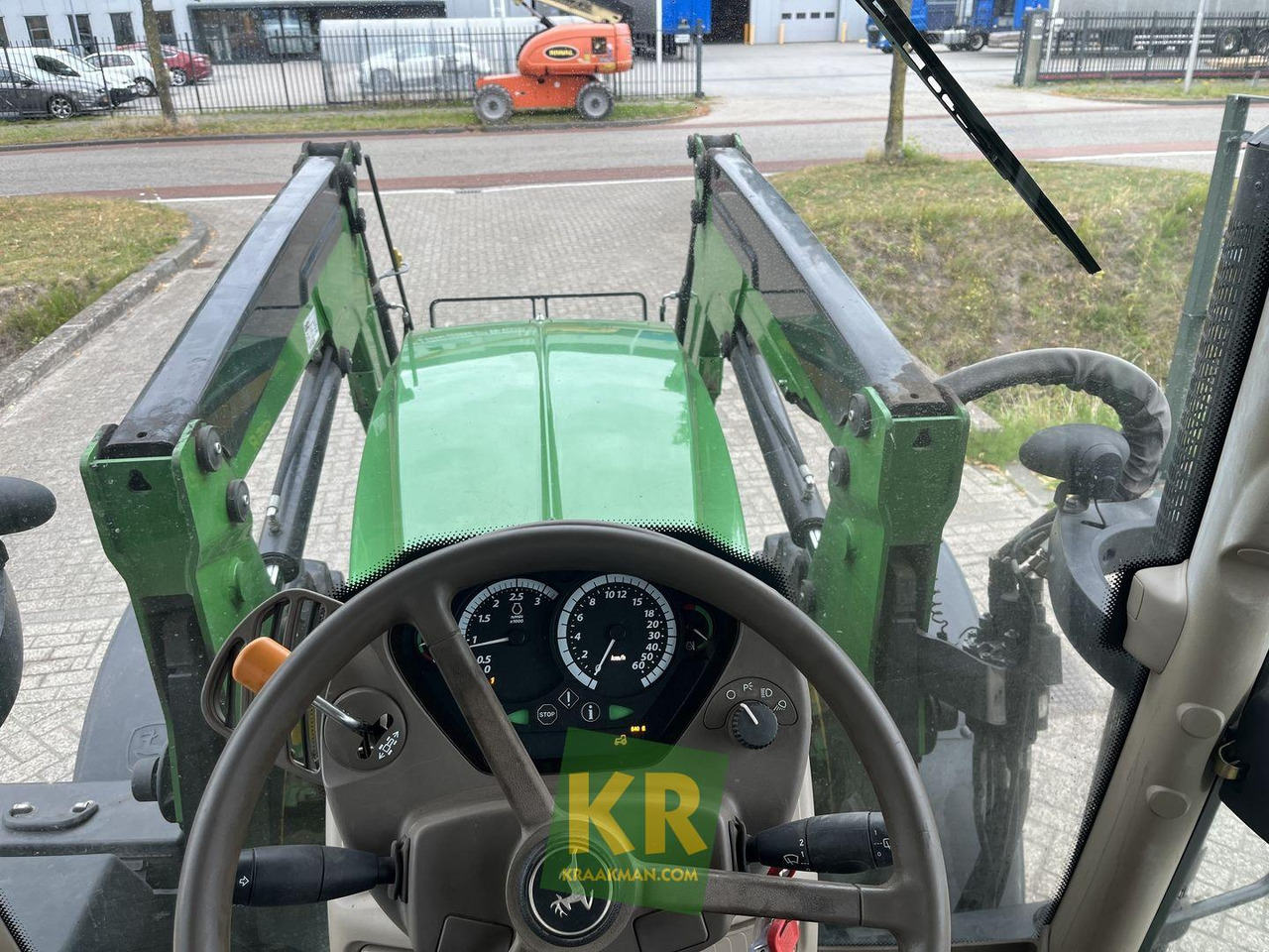 6115R John Deere - Трактор: фото 4 6115R John Deere - Трактор: фото 4