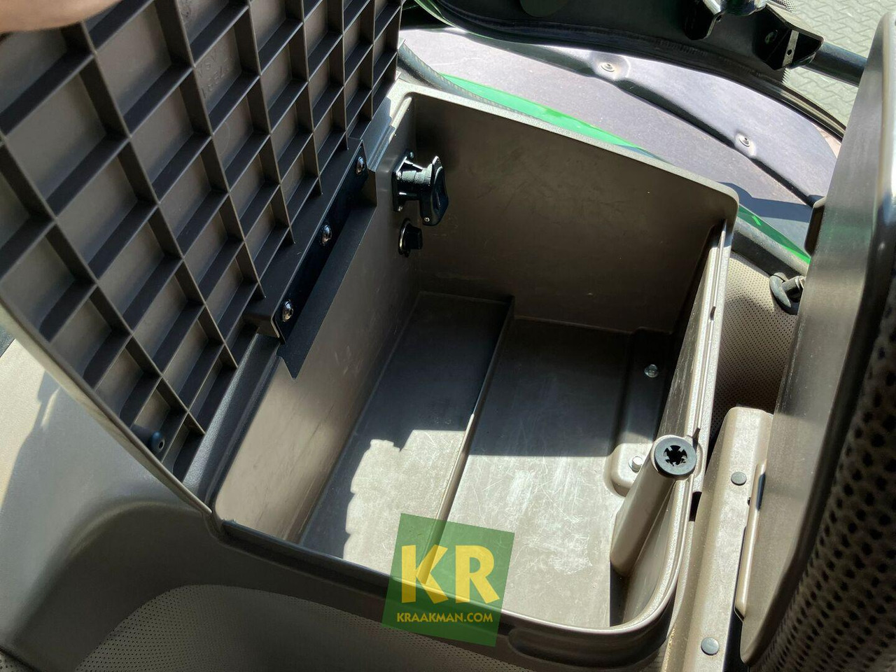 7230R John Deere - Трактор: фото 4 7230R John Deere - Трактор: фото 4