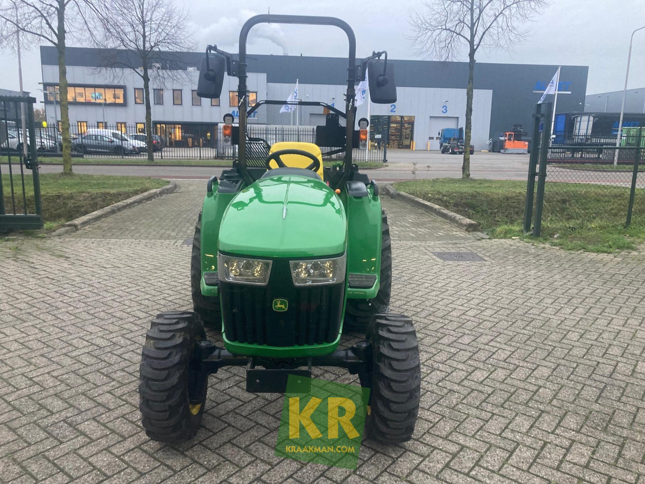 John Deere 3038E - Минитрактор: фото 3 John Deere 3038E - Минитрактор: фото 3