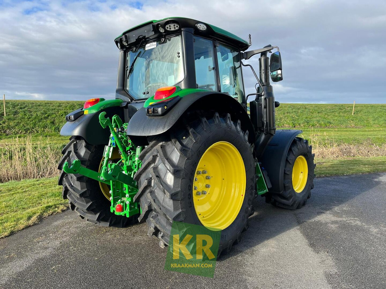 John Deere 6120M - Трактор: фото 5 John Deere 6120M - Трактор: фото 5