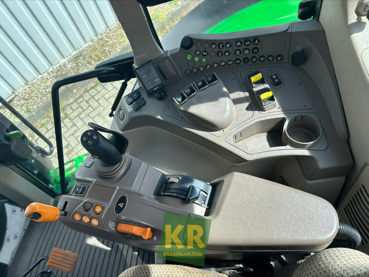 John Deere 6155M - Трактор: фото 5 John Deere 6155M - Трактор: фото 5