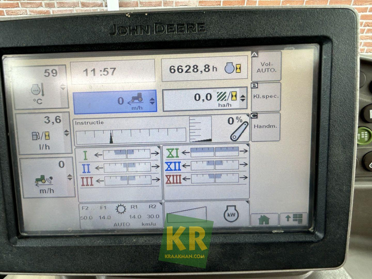 John Deere 6210R - Трактор: фото 5 John Deere 6210R - Трактор: фото 5
