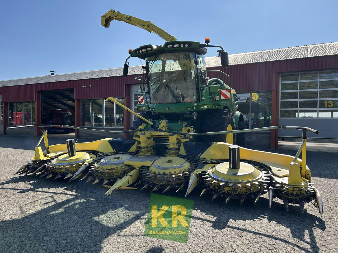 John Deere 8500 - Кормоуборочный комбайн: фото 3 John Deere 8500 - Кормоуборочный комбайн: фото 3
