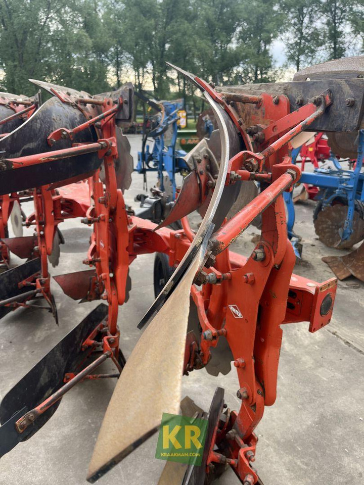 Kuhn VARI MASTER 121 - Плуг: фото 2 Kuhn VARI MASTER 121 - Плуг: фото 2