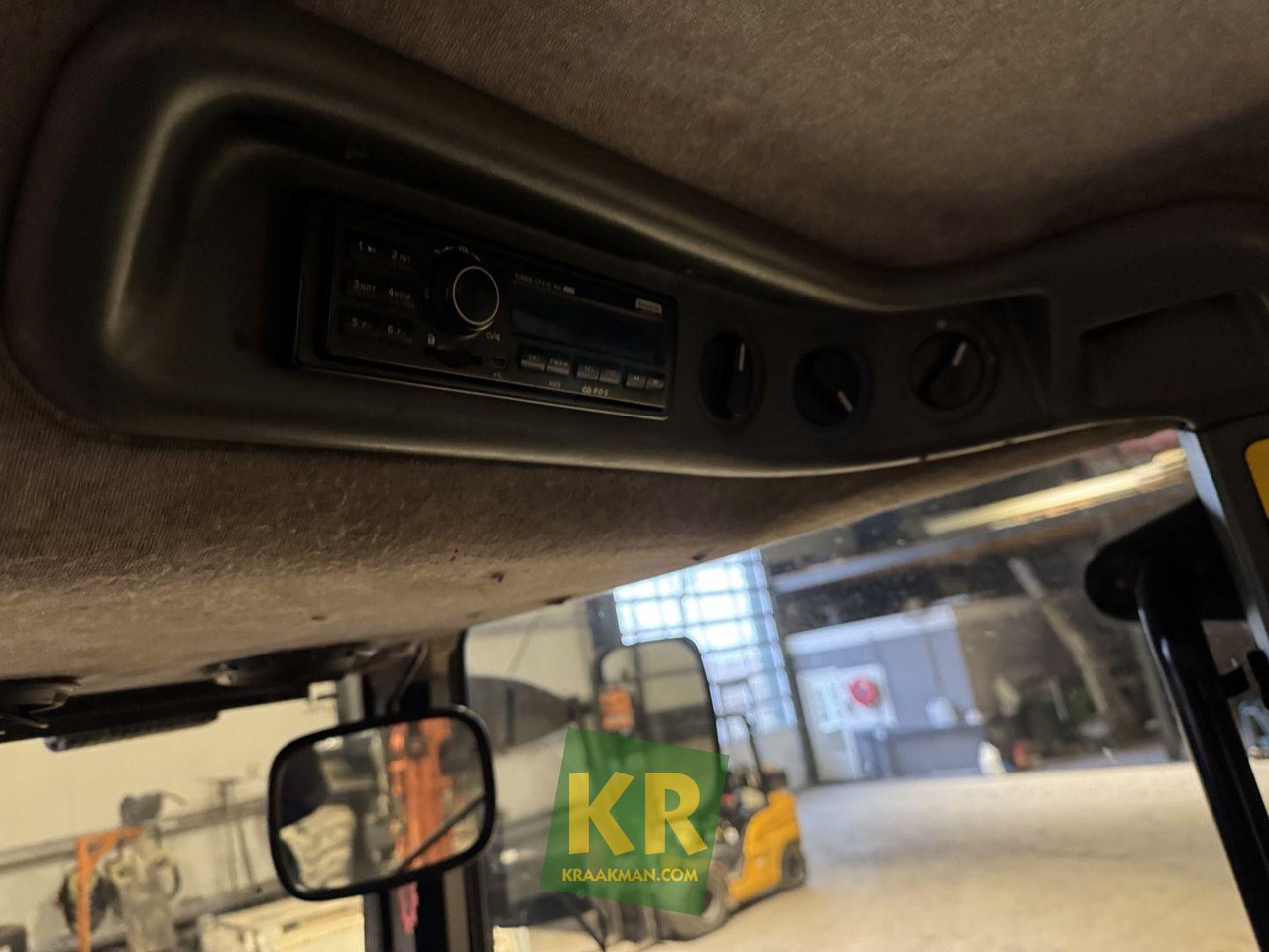 TM190 New Holland - Трактор: фото 3 TM190 New Holland - Трактор: фото 3