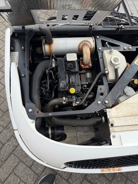 Thermo King T-600 S/N : GLW1153221 - Холодильная установка: фото 4 Thermo King T-600 S/N : GLW1153221 - Холодильная установка: фото 4