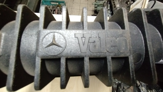 CHŁODNICA WODY MERCEDES ATEGO I II 9735000803 OM904 OM924 OM906 - Радиатор: фото 4 CHŁODNICA WODY MERCEDES ATEGO I II 9735000803 OM904 OM924 OM906 - Радиатор: фото 4