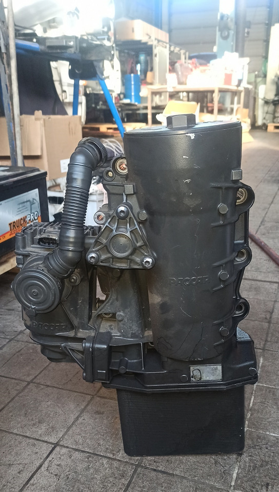 MODUŁ OLEJOWY DAF XF 106 MX11 440 - Масляный фильтр: фото 1 MODUŁ OLEJOWY DAF XF 106 MX11 440 - Масляный фильтр: фото 1