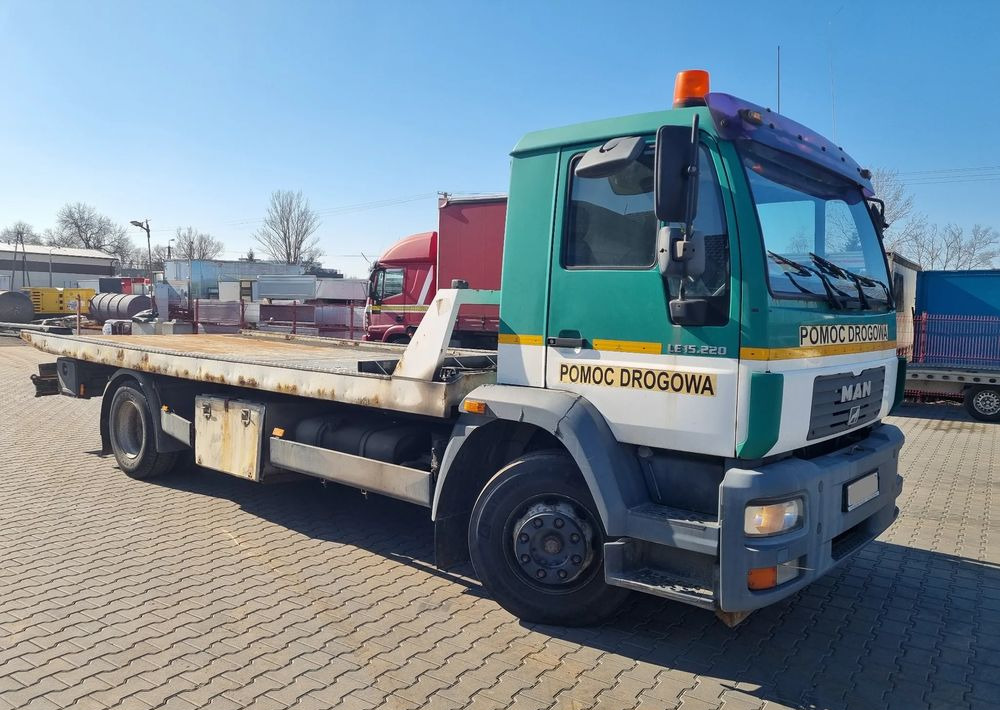 MAN LE 15 220 - Эвакуатор: фото 2 MAN LE 15 220 - Эвакуатор: фото 2