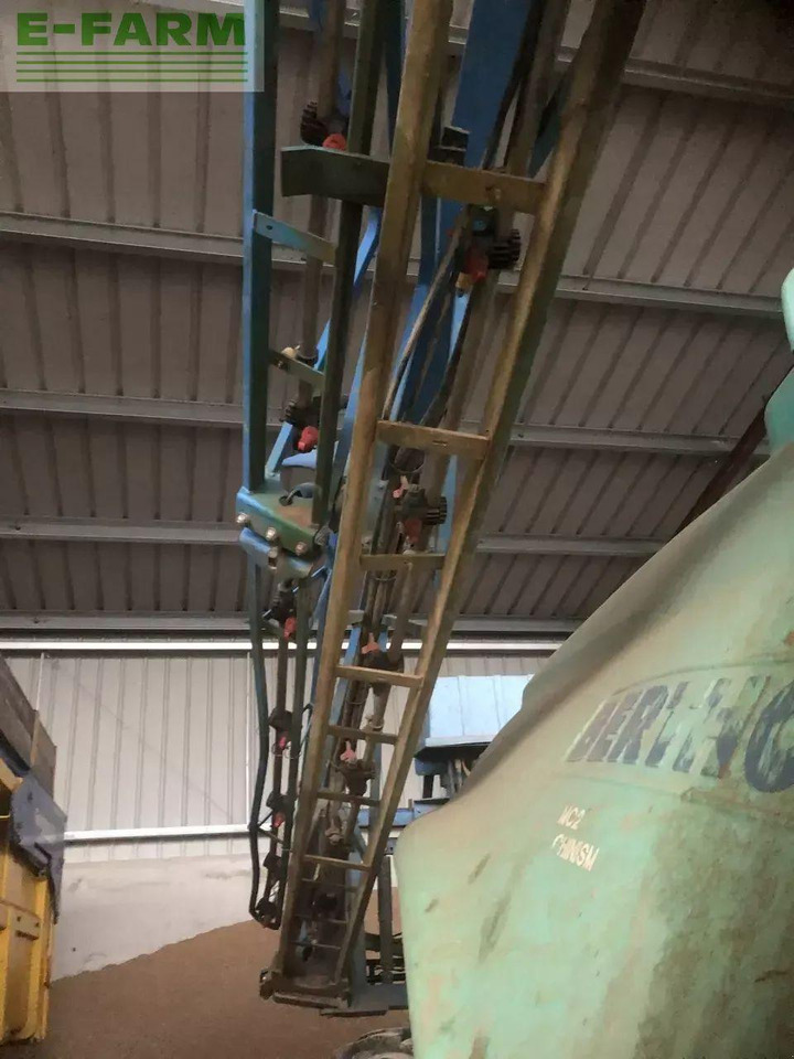 Прицепной опрыскиватель Berthoud tenor 35: фото 8