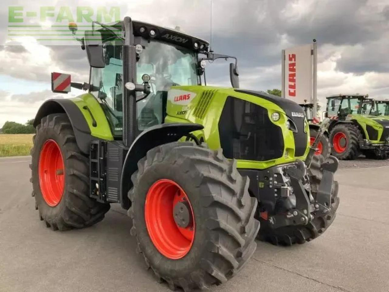 CLAAS axion 810 cmatic cebis CMATIC CEBIS - Трактор: фото 3 CLAAS axion 810 cmatic cebis CMATIC CEBIS - Трактор: фото 3