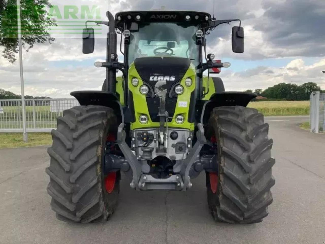 CLAAS axion 810 cmatic cebis CMATIC CEBIS - Трактор: фото 2 CLAAS axion 810 cmatic cebis CMATIC CEBIS - Трактор: фото 2