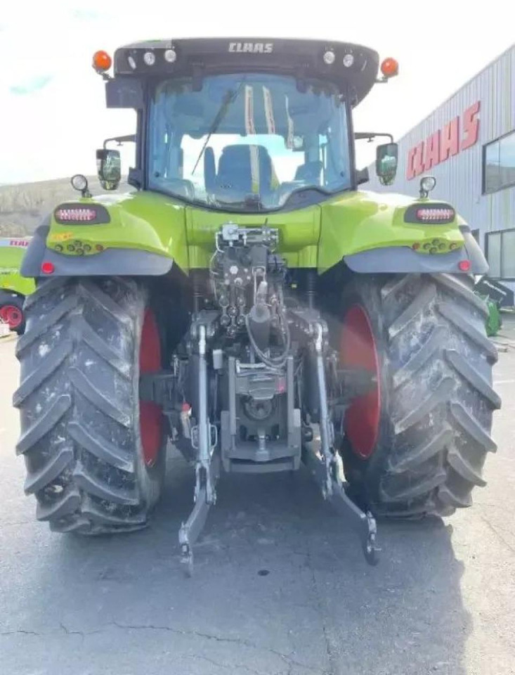 CLAAS axion 830 c matic cebis CMATIC CEBIS - Трактор: фото 4 CLAAS axion 830 c matic cebis CMATIC CEBIS - Трактор: фото 4