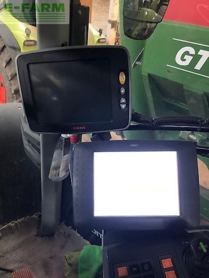 Трактор CLAAS axion 950: фото 12
