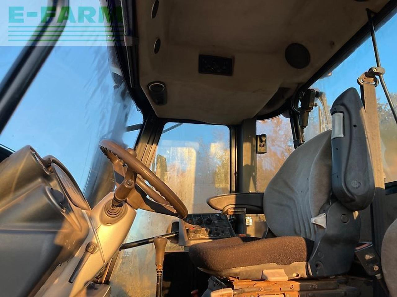 Трактор JCB fastrac 3200: фото 17