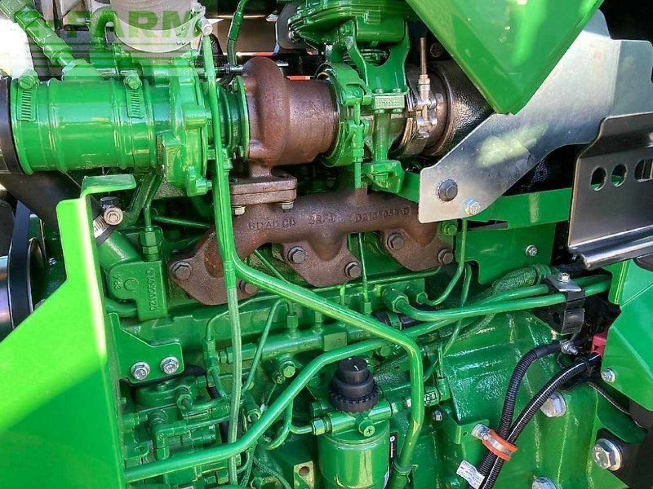Трактор John Deere 5075m: фото 9