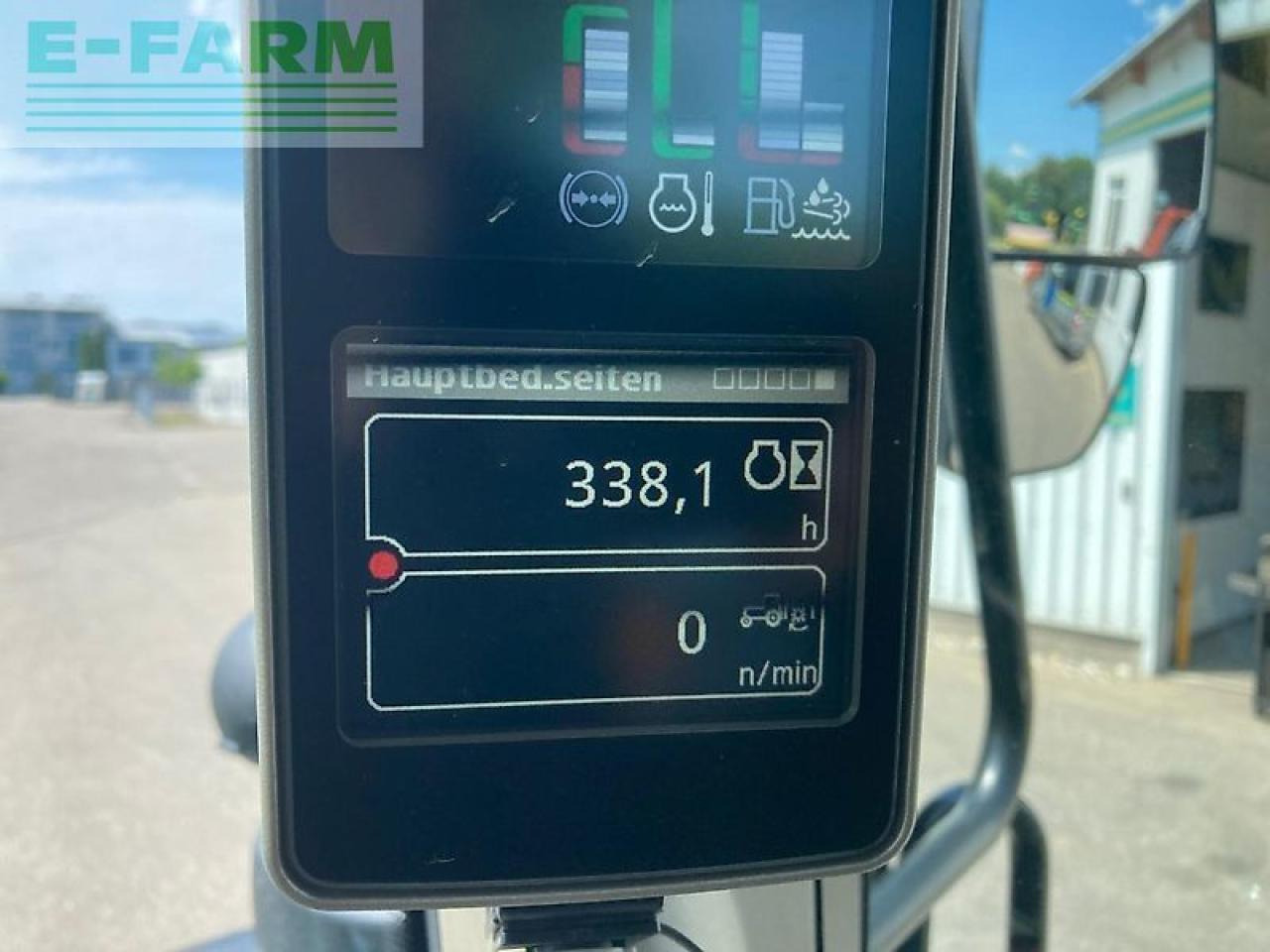 Трактор John Deere 6100m: фото 16