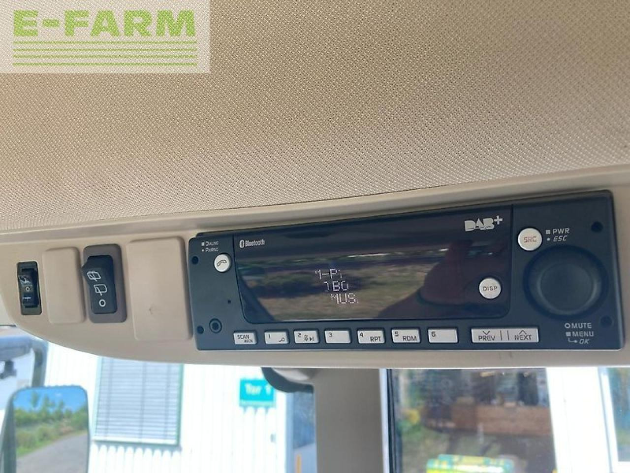 Трактор John Deere 6100m: фото 20